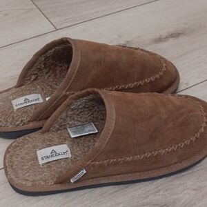 Staheekum Slippers